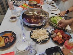 -尚品海鲜肥牛自助火锅(湖明店)