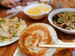 -清真吴记门钉肉饼·喜多利