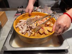 -尚尚仙·酸汤猪手·猪肚鸡火锅(华联万柳购物中心店)