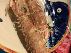 -臻鲜燕海鲜融合餐厅(金陵style店)