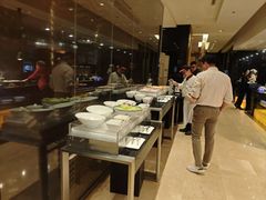 -上海西藏大厦万怡酒店Momo Cafe(徐汇店)