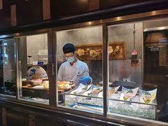 面包甜点陈列柜-深圳四季酒店·馥自助餐厅