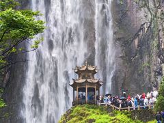 -刘伯温故里景区百丈漈