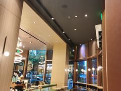 -星巴克臻选(上海虹桥新天地三店)