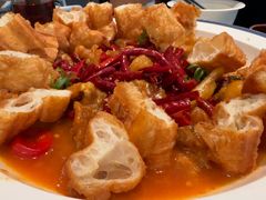 氿式辣烧牛蛙腿配大油条-九福楼大酒店