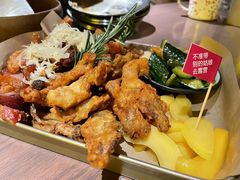 -鹿萤季·营地小馆(皇后公园店)