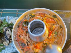 冬阴功海鲜汤-萨芭蒂高空花园餐酒吧