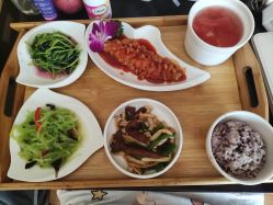 -卓玥国际月子会所(罗山路店)