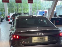 -上海永达奥诚奥迪4S店(申江路店)
