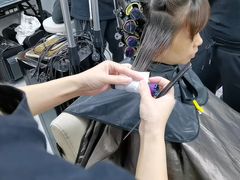 -首脑美容美发化妆美甲培训学校(龙岗校区)