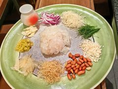 -得意咚瓜·顺德鱼生·冬瓜火锅(深圳首店)