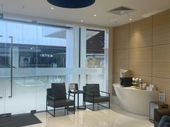 -瑞尔齿科(上海长风大悦城店)