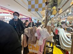 -LuOne凯德晶萃广场(徐家汇路店)