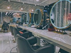 -5M HAIR SALON