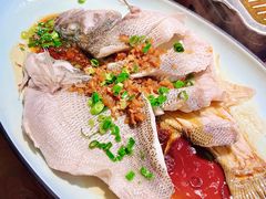 -新白鹿餐厅(滨江银泰店)