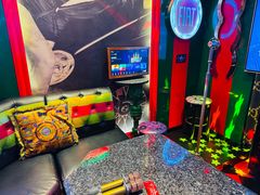 -UK派对KTV(日月广场店)