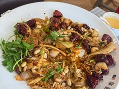 -拿渡·水煮鱼麻辣香锅(王府井奥莱·香江小镇店)