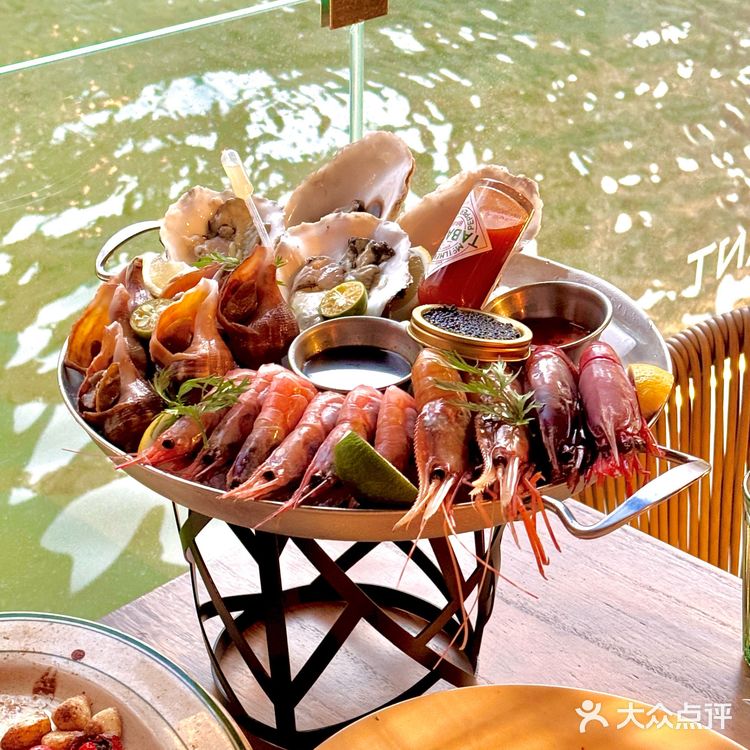 不在欧洲 在大连！水城上的西餐厅好浪漫🥀