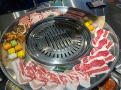 -哈哈碳都·牛肋条无限自助烤肉(宝龙店)