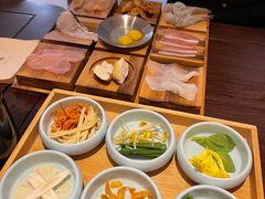 -银米·云南传统过桥米线(双廊黑金冠店)