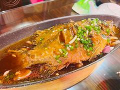 -缘来聚·徽菜名店(黄山宏村店)