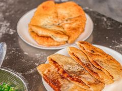 -大众跷脚牛肉馆·非遗传承单位(峨眉山店)