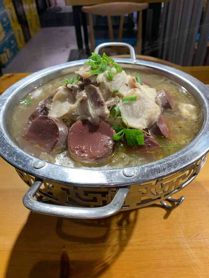 第一次东北菜就是在金祥庄稼院,做的血肠味道还不错,去过两次都是中午