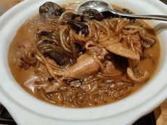 山蘑炖小公鸡-一轩饺子馆(丽都店)