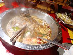 -谭鸭血老火锅(万象九宜城店)