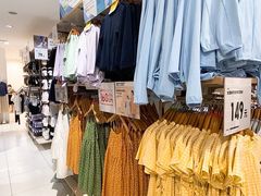 -优衣库(广州天河领展广场店)