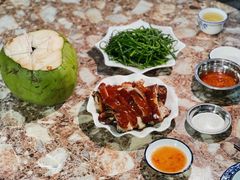 -黄记四更烤乳猪店