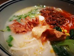 -刀小蛮半只鸡过桥米线(家乐福四元桥店)