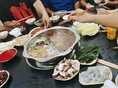 -储奇门鳝鱼火锅(总店)