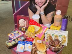 -百老汇美食街