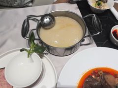 -红鼎豆捞·非遗鲍皇汤火锅(宝丰路店)
