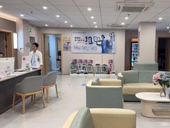 -上海大学附属上海和平眼科医院