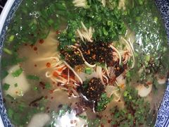 -马德元纯汤牛肉面(太奥广场店)