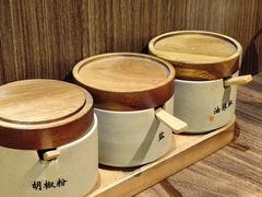 -良米山·云南野生菌过桥米线(上海首店)