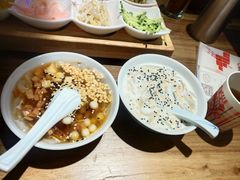 豆奶冰粉-怪噜范·老贵阳街头名小吃(数博万达店)
