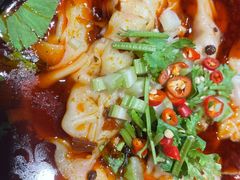 -八二小区抄手(龙湖上城天街店)