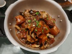 八爪鱼小炖肉-金沙滩海鲜餐厅·海肠捞饭·手工水饺(梅江龙水园店)