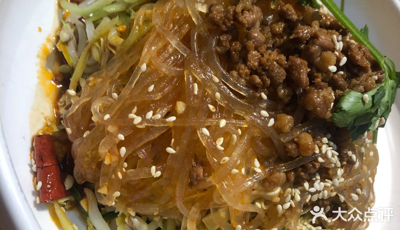 有奶味儿,中间松软的像面包,表层薄薄酥酥口感