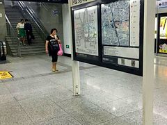 -陆家浜路(地铁站)
