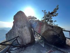 -罗田薄刀峰风景区