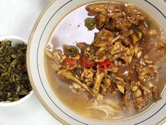 酱爆牛蛙面-明呈黄鱼面馆(斜土路店)