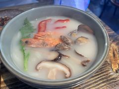 -花食间餐吧(远大购物中心群力店)