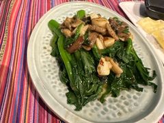 -香巴拉云南餐厅(华莱坞店)