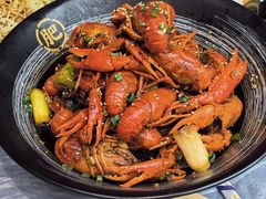 -肥肥虾庄·金牌油焖大虾(东湖欢乐谷店)