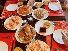 -荣誉国际酒店-云顶旋转餐厅