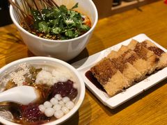 -蓉李记成都名小吃(宜昌伍家岗万达店)